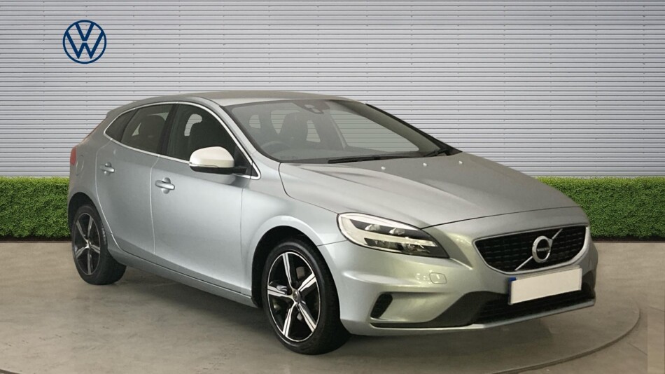 Volvo V40 T2 [122] R DESIGN Nav Plus 5dr Petrol Hatchback